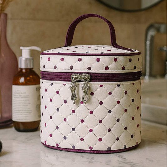 Botiquín acolchado con lunares y rombos en uso