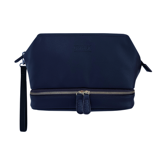 SMALL GREEN NECESSARIES WITH CARRYING BAG