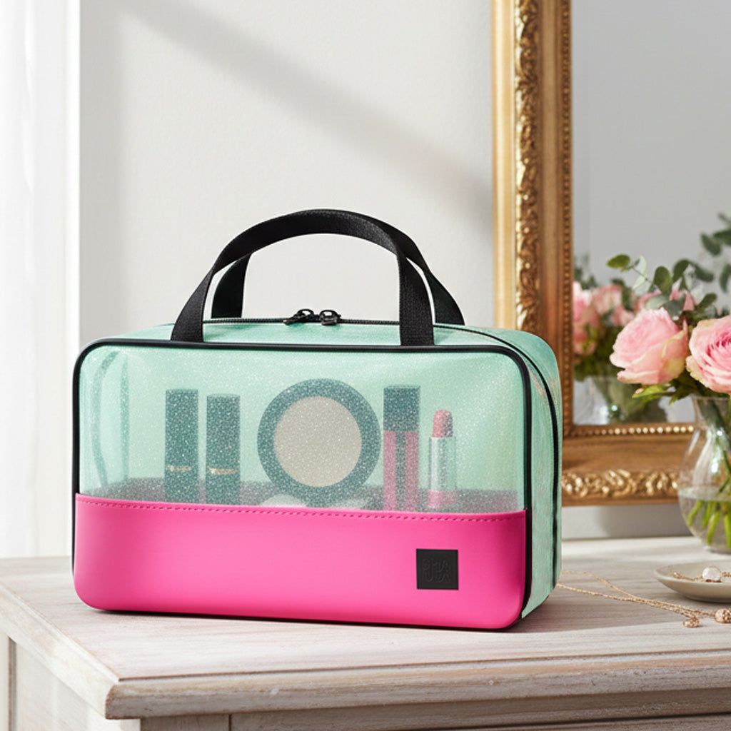 Bolso grande PVC verde con glitter y base fucsia en uso para viaje o gimnasio