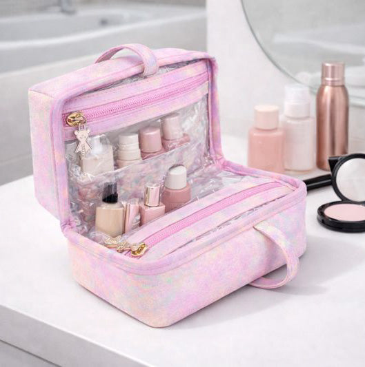 Neceser Cherrific usado para maquillaje y accesorios